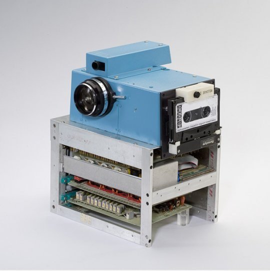 Erste digitale Kamera (1975)