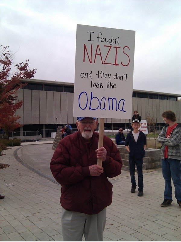 Ich kämpfte Nazis und sie nicht wie Obama Schau