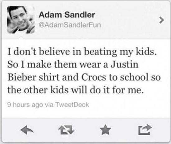 Ich halte nichts davon meine Kinder zu versohlen - EPIC Adam Sandler Twitter Statusmeldung