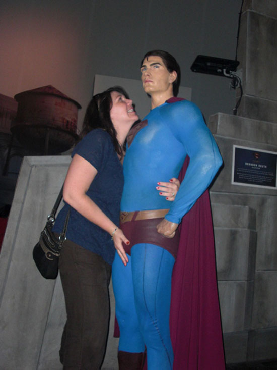 posing with superman 4007