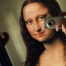 selfshot Mona Lisa Facebook